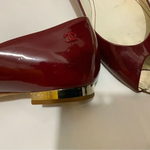 Chanel Vintage Flats 2007 Collection by Karl Lagerfeld Burgundy Patent Leather